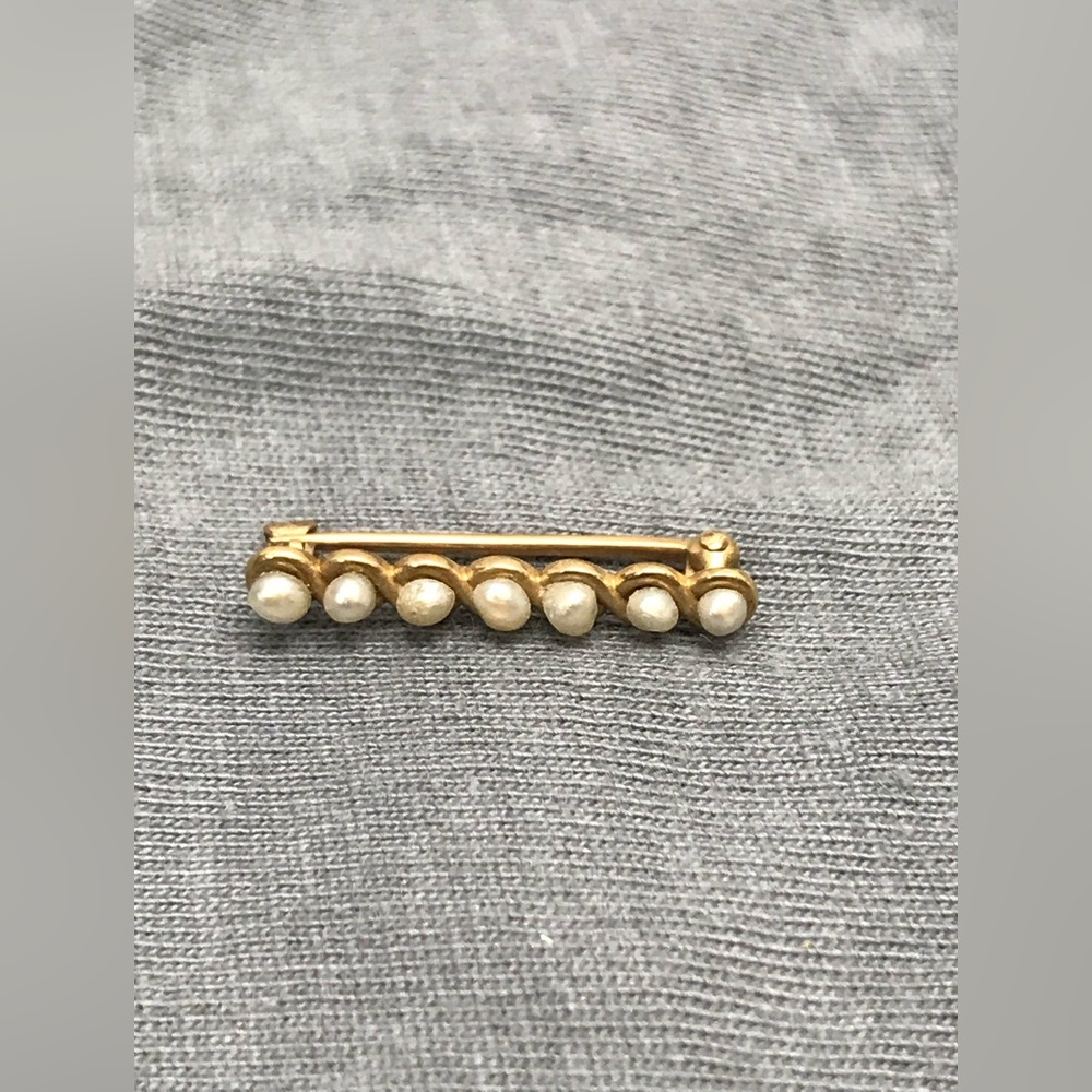 Antique 10K Gold Art Nouveau Pearl Brooch Pin c1880